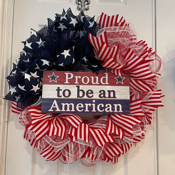 Patriotic WREATH “PROUD TO BE AN AMERICAN” Red,White & Blue 24” Memorial Day 7/4 - Picture 5 of 9